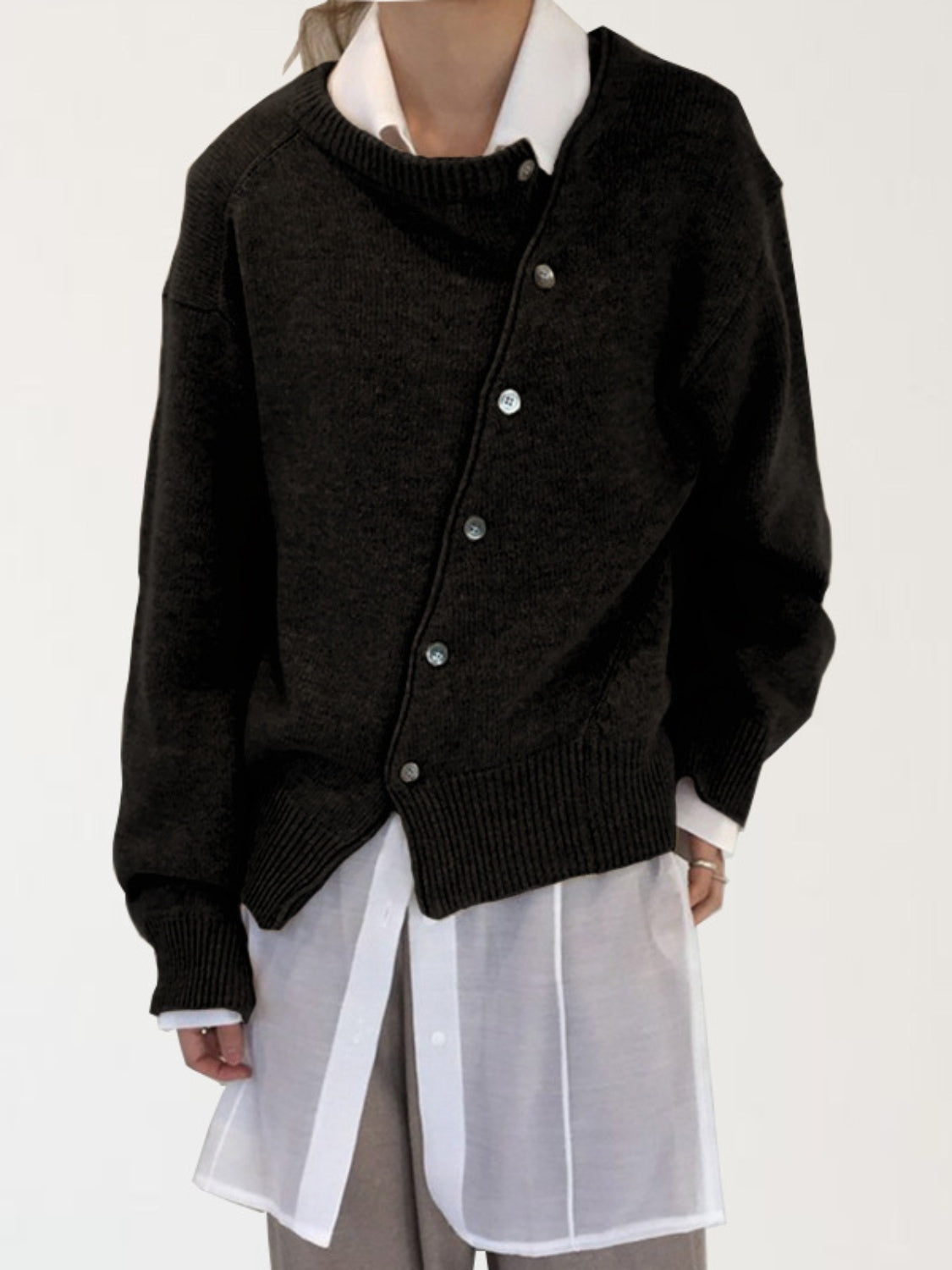 Atreoo – Dropped Shoulder Buttoned Cardigan