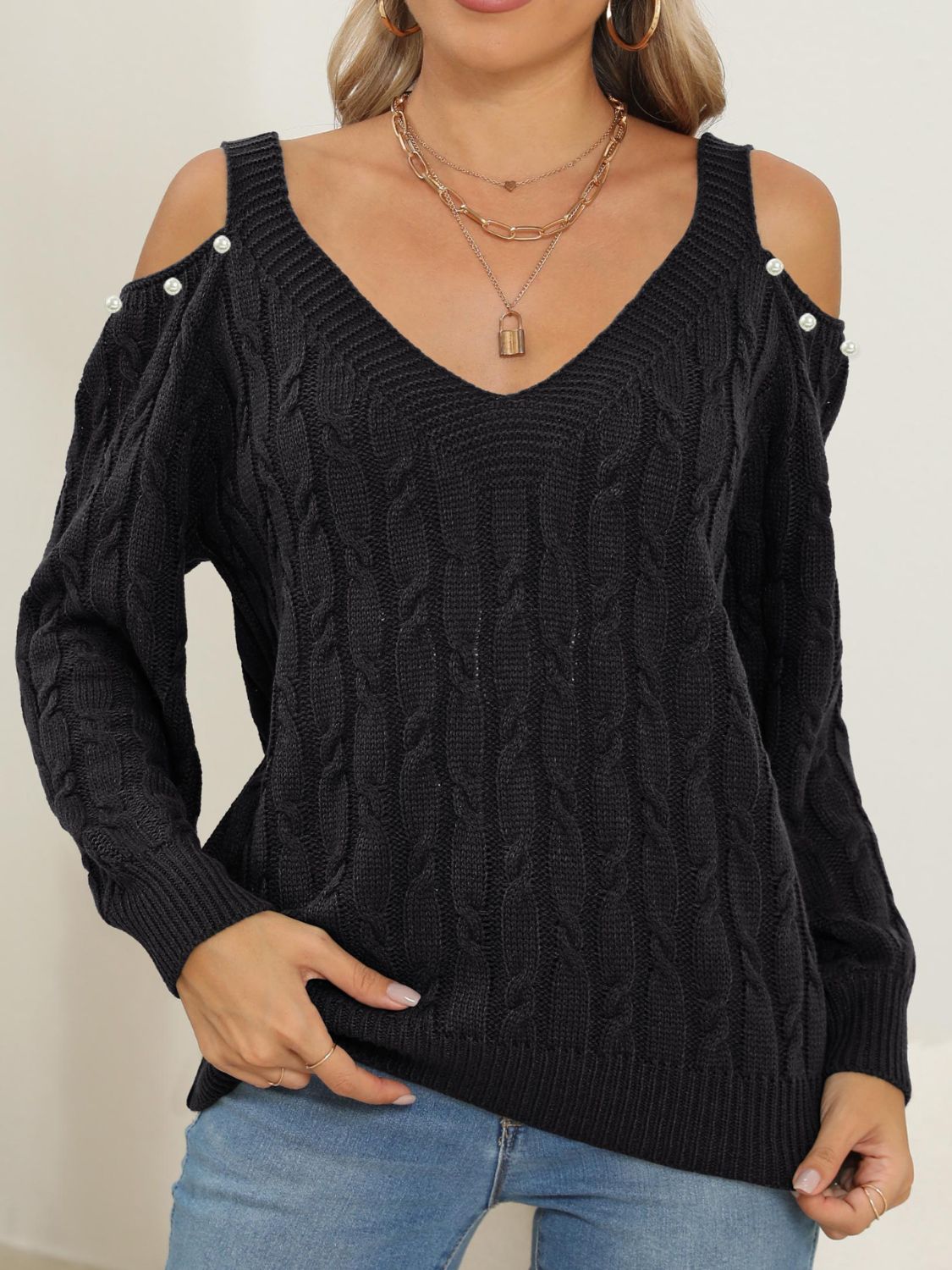 Atreoo – Cable-Knit Cold Shoulder Sweater